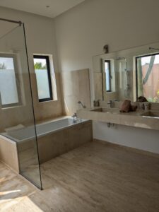 PXL_20240818_142344098