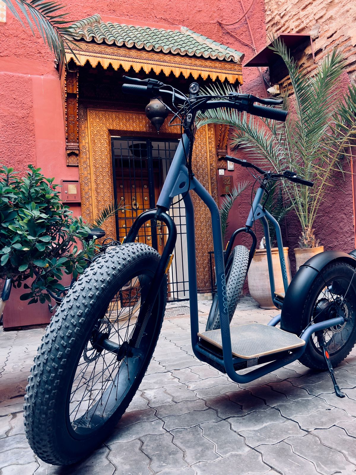 Scooter ride in the Medina - Montagne sahara — photo 5